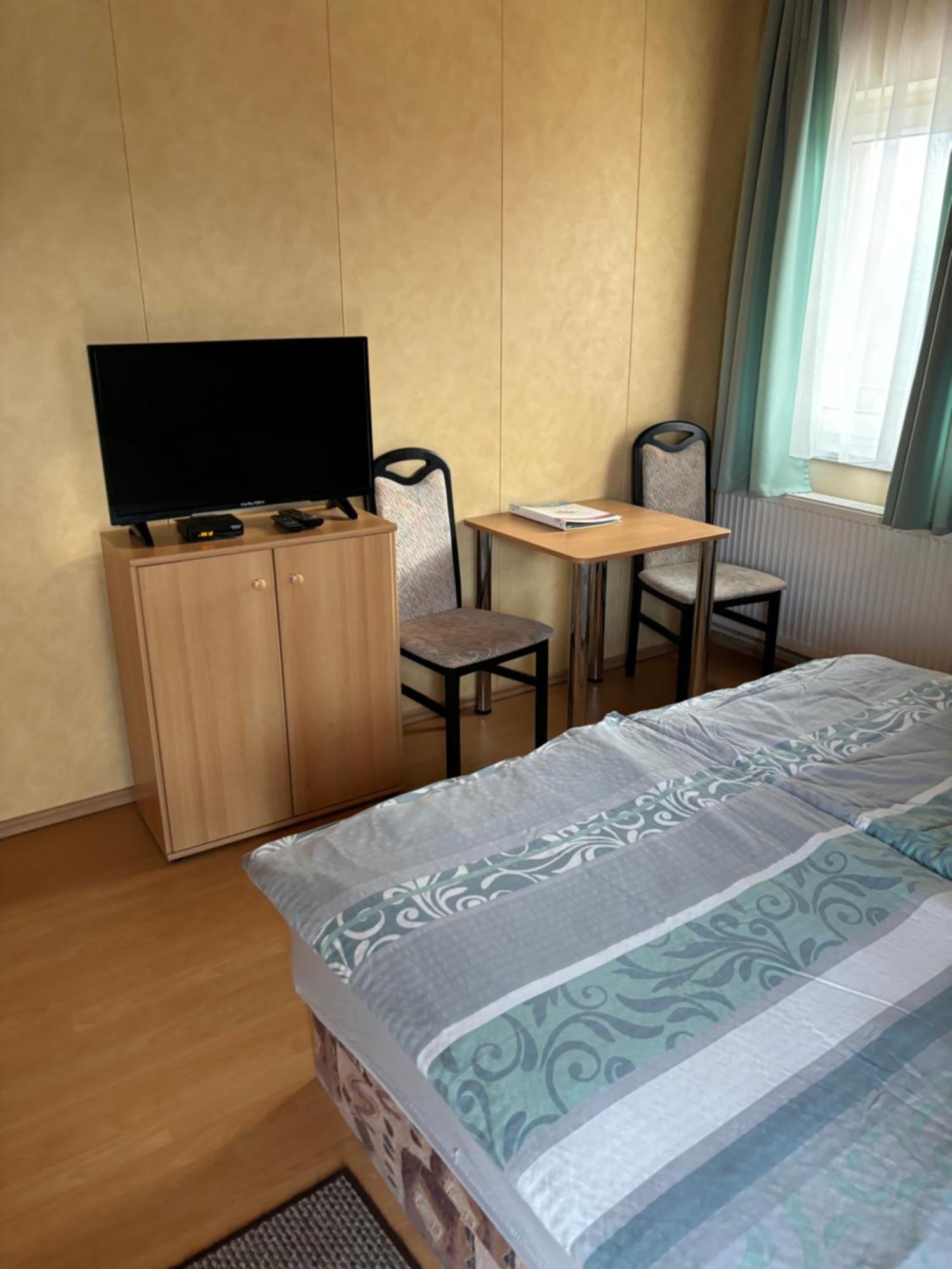 Afamado Apartman Fisli Hévíz Exterior foto